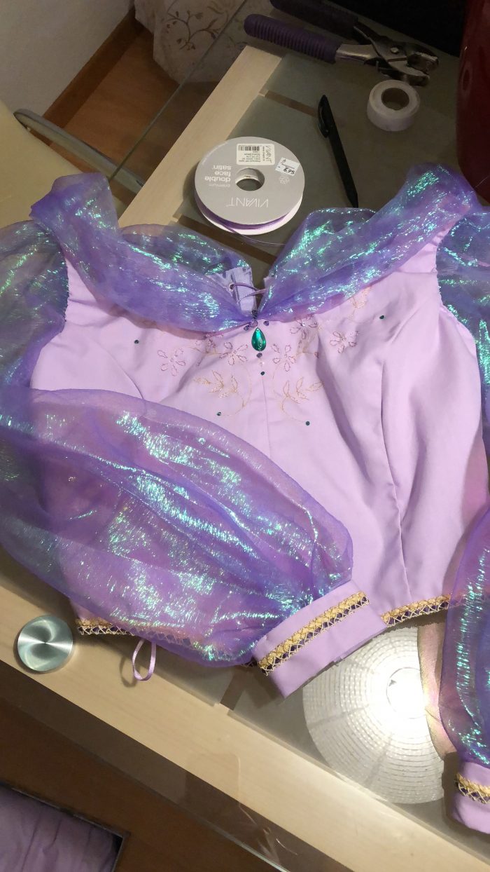 the finished bodice for my casual disney dress inspired by jasmine's lilac outfit in "aladdin"