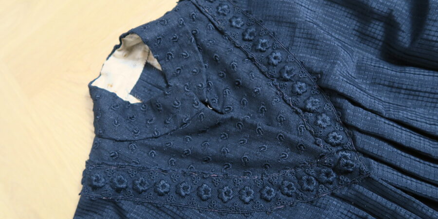 lace decoration collar detail antique jacket